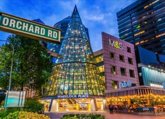 Check in thiên đường mua sắm tại đại lộ Orchard khi du lịch Singapore